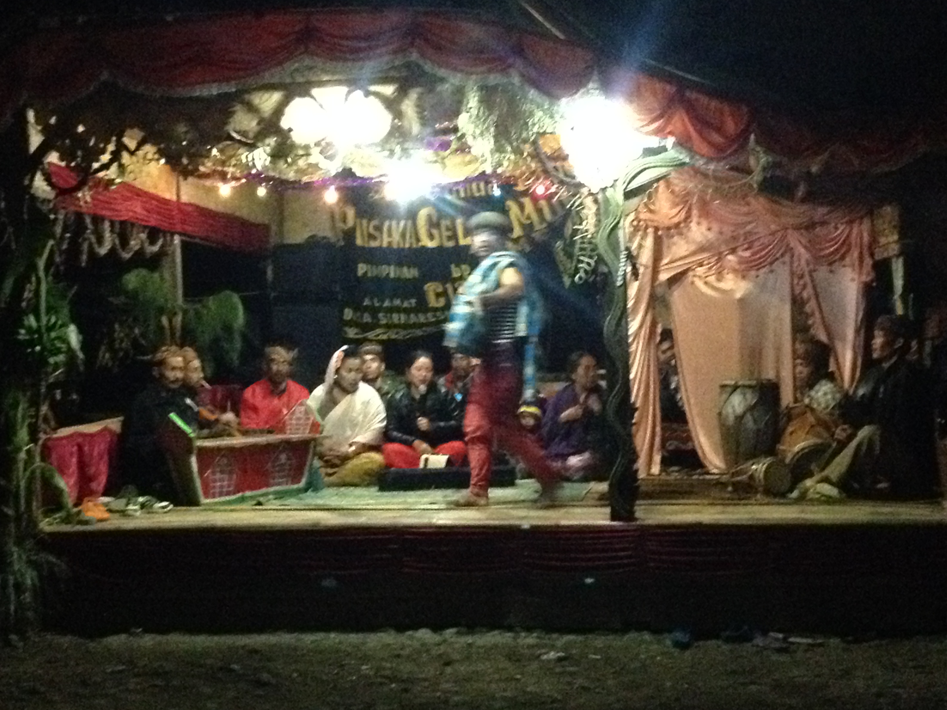 Ritual Adat di Alam Terbuka